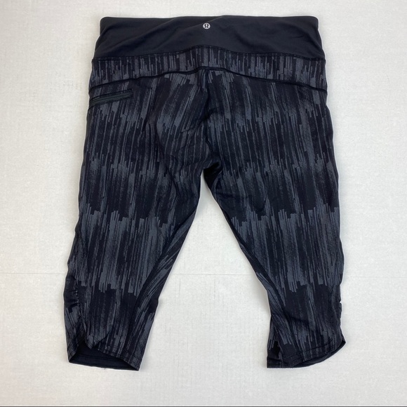 Lululemon Run Top Speed Crops Size 12 - Picture 4 of 7